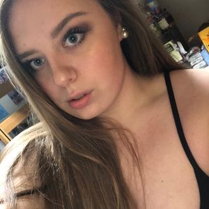 Meet your Posher, Tayla